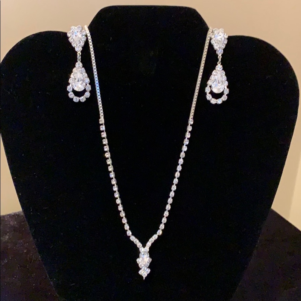 Perfect Prom Silver Jewelry  Earrings and Necklace